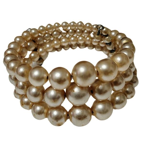 Champagne Pink Graduating Faux Pearl Three Strand Memory Wire Cuff Bracelet - Picture 7 of 8